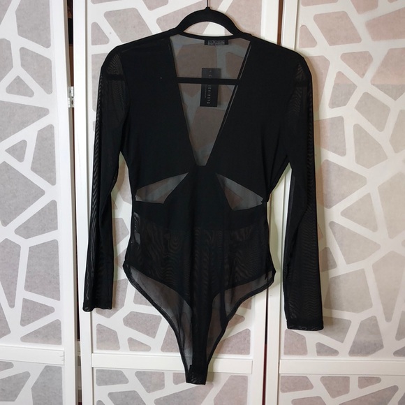 💥Sold Out💥Fashion Nova Bodysuit - Picture 4 of 6